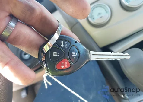 2009 Toyota Camry Se/Le/Xle from USA, damaged, VIN 4T1BK46K09U082011